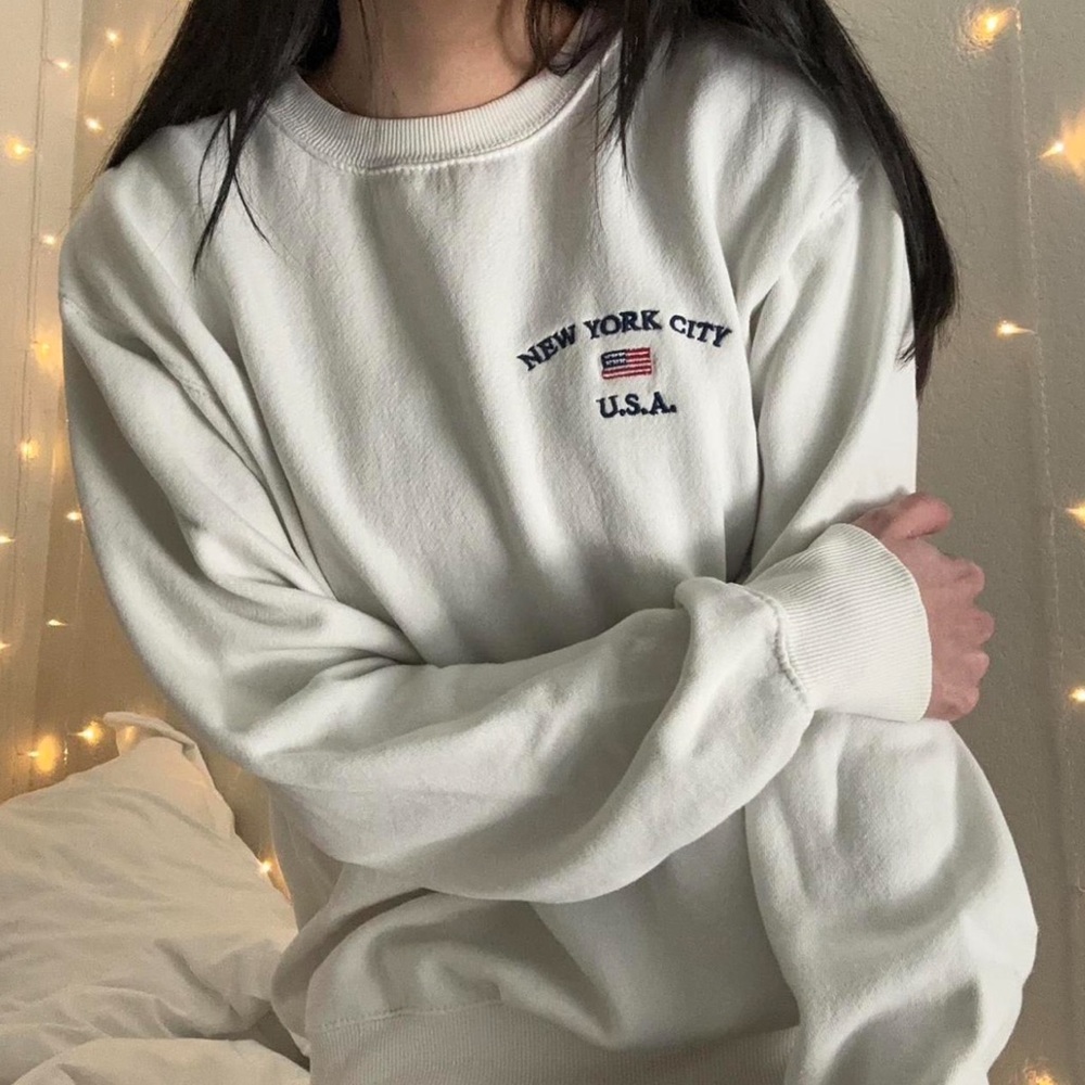 brandy melville sweater - Picture 2 of 4